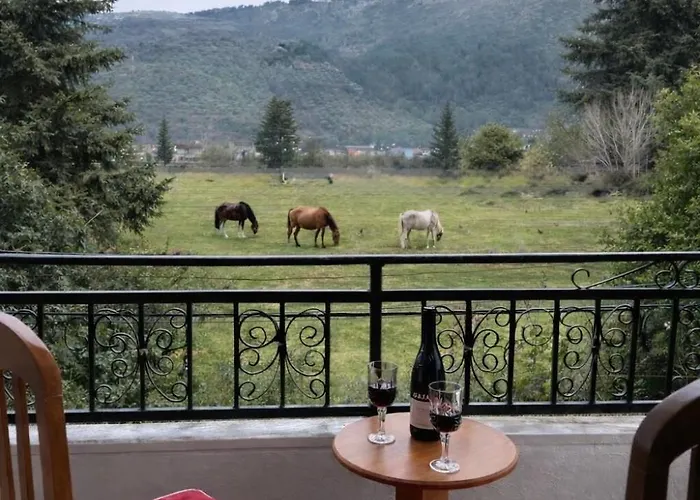 1 Cozy Mountain View With Balcony Breakfast Included